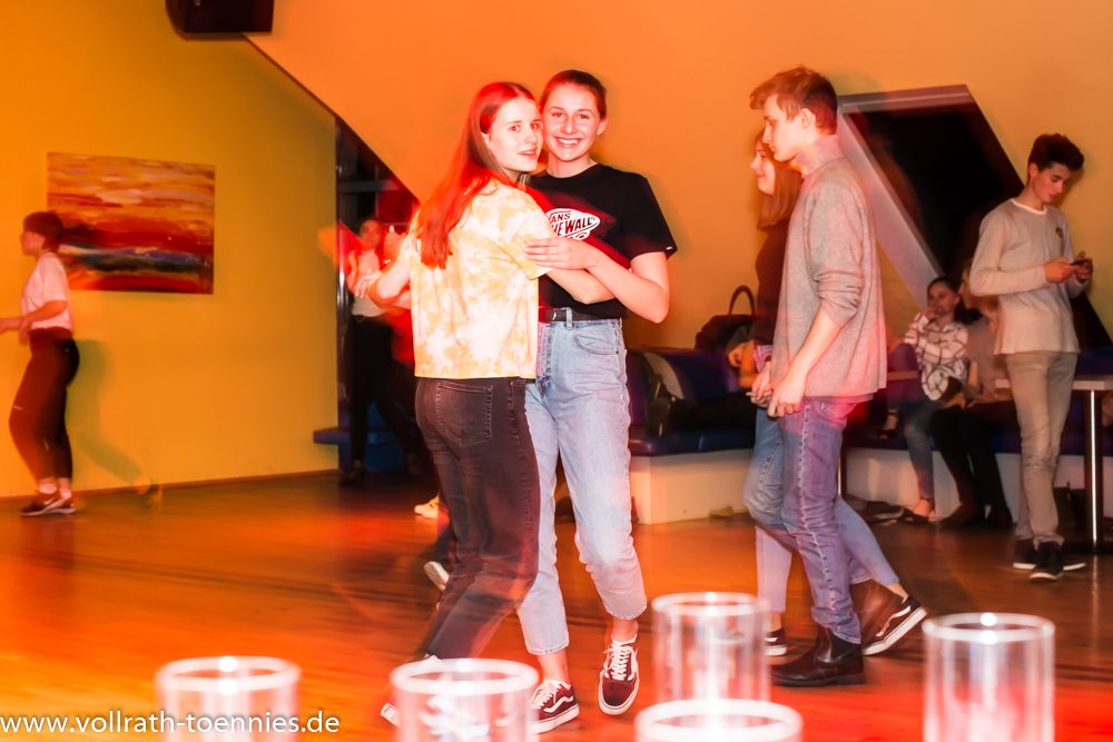 2019 11 09 Tanzparty Jugend 0149